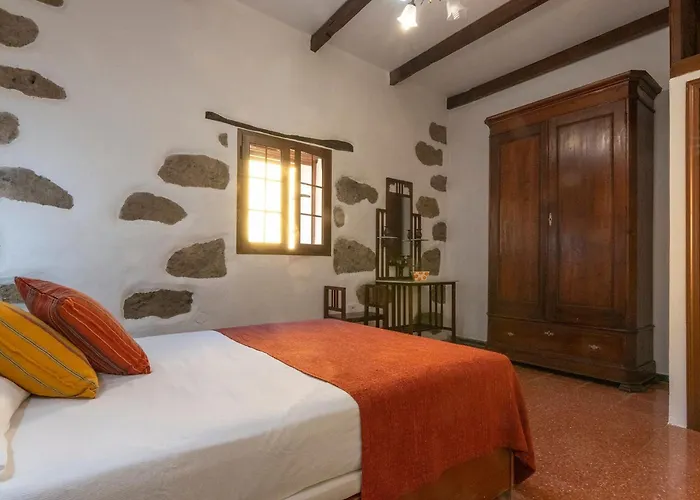 El Zumacal Semesterbostad